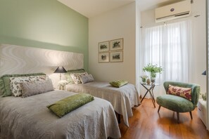 3 bedrooms, iron/ironing board, free WiFi, bed sheets - Elegant Modern Apartment with Terrace in Historic Lucca (Lucca)