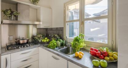 Elegant Modern Apartment with Terrace in Historic Lucca