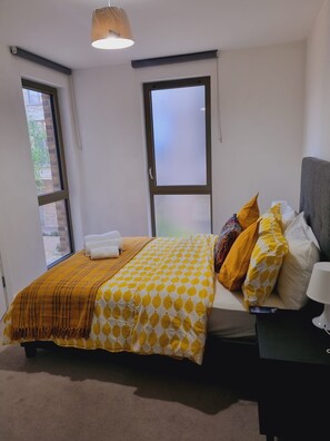Apartment | 2 bedrooms, free WiFi, bed sheets - Stunning 2-bed Apartment in London (London)