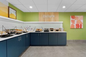 Desayuno continental incluido todos los días 