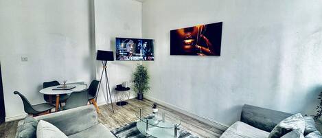 Apartment | Living area