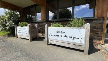 Enceinte de lâhĂ©bergement