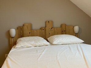 7 Schlafzimmer