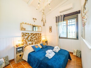 3 bedrooms, iron/ironing board, free WiFi, bed sheets - Cubo's Rural Casa Christoria / private pool / free wifi / pet friendly (Coín)