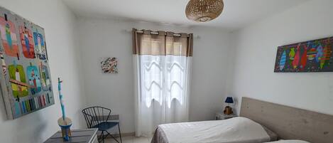2 habitaciones, tabla de planchar con plancha y wifi gratis