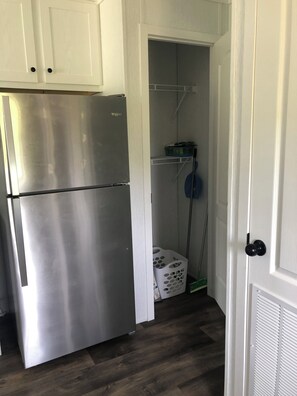 Interior - Brand New Cottage . No smoking allowed (Elberta)