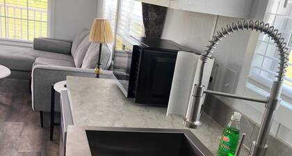 Brand New Cottage . No smoking allowed