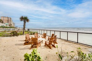 Property grounds - Daytona Beach Shores Condo w/ Oceanfront Pool! (Daytona Beach Shores)