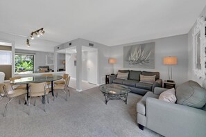 Apartamento, varias camas (Southbay by the Gulf 119) | Interior