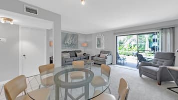 Condo, várias camas (Southbay by the Gulf 119) | Área de estar