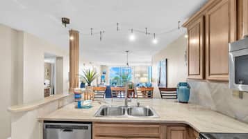Condo, Multiple Beds, Ocean View (Destin on the Gulf 205) | Private kitchen | Oven, toaster