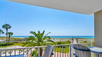 Condo, Multiple Beds, Ocean View (Destin on the Gulf 205) | Property grounds