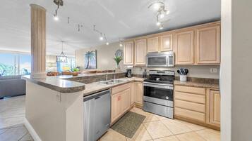 Condo, Multiple Beds, Ocean View (Destin on the Gulf 205) | Private kitchen | Oven, toaster