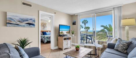 Condo, várias camas, vista para o oceano (Destin on the Gulf 205) | Área de estar