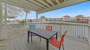Appartamento, letti multipli, vista lago (Southbay by the Gulf 60) | Ristorazione all'aperto