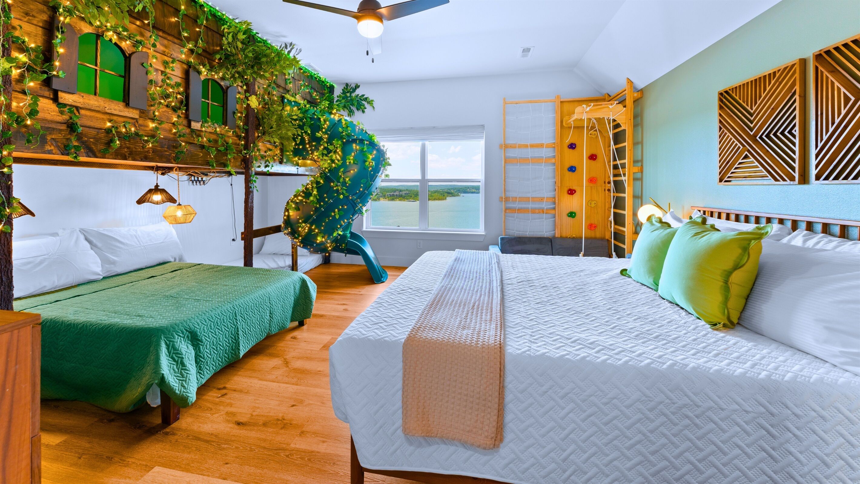 7 bedrooms, desk, iron/ironing board, travel crib