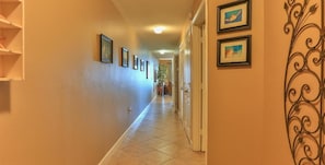 Condo, 1 King Bed with Sofa bed (Beach Resort 507) | Interior
