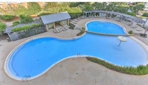 Condo, 1 King Bed with Sofa bed (Beach Resort 507) | Pool