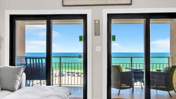 Condo, várias camas (Crystal Villas 12B) | Área de estar