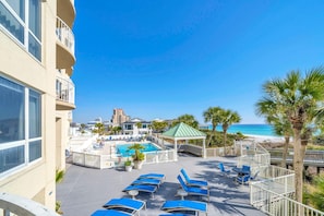 Condo, Multiple Beds, Ocean View (Hidden Dunes Gulfside 206) | Outdoor dining