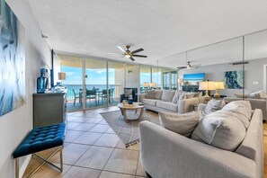 Living area - Hidden Dunes Gulfside 502 (Miramar Beach)
