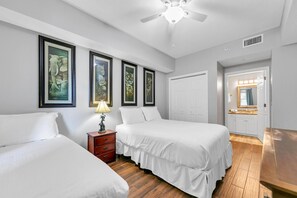 Condo, várias camas, vista para a praia (Majestic Sun 714B) | 3 quartos