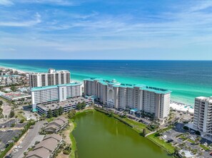 Condo, várias camas, vista para a praia (Majestic Sun 714B) | Fachada