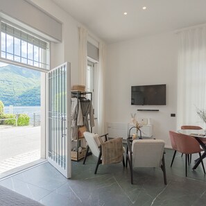 Room - Piccola Como Lotus With 1 Bathrooms (Carate Urio)