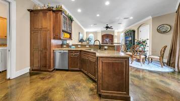 House, Multiple Beds (Monaco) | Private kitchen | Coffee/tea maker, toaster