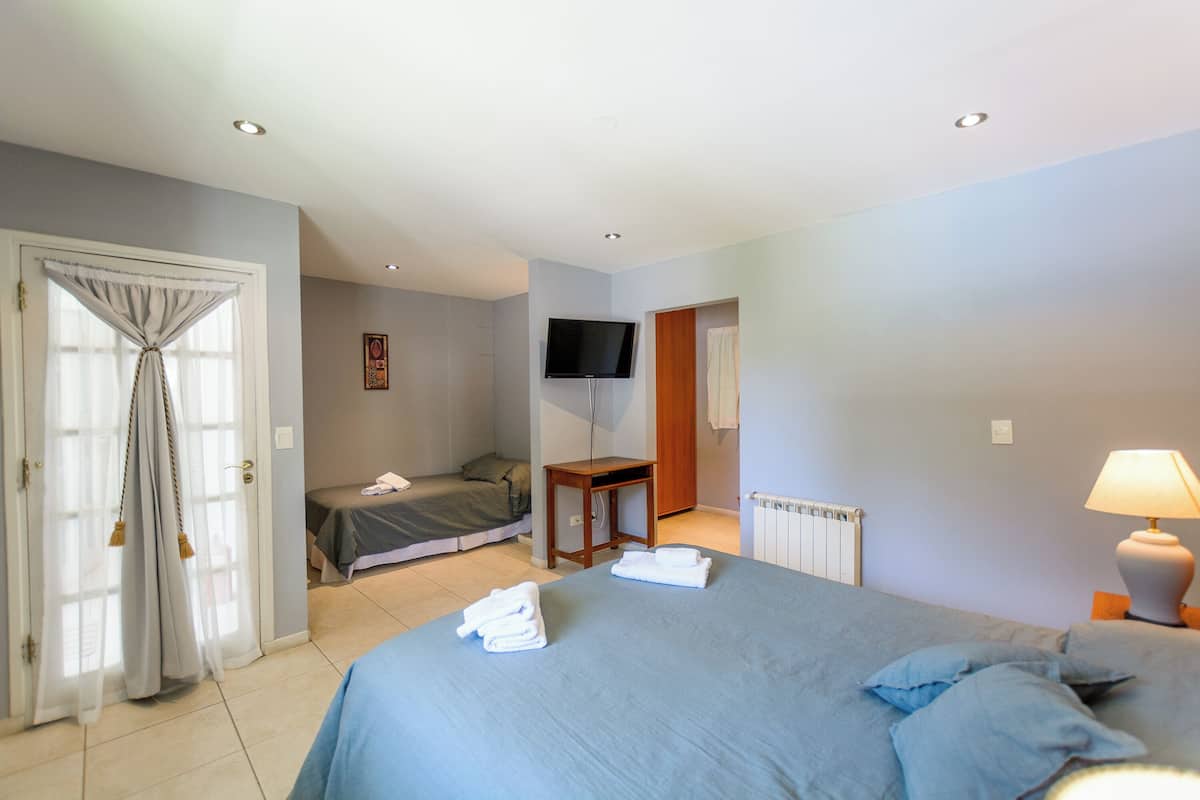Classic Triple Room, Garden View