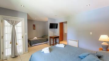 Kamar Triple Klasik, pemandangan kebun