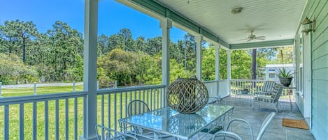 House, Multiple Beds (Flip Flop Cottage) | Outdoor dining