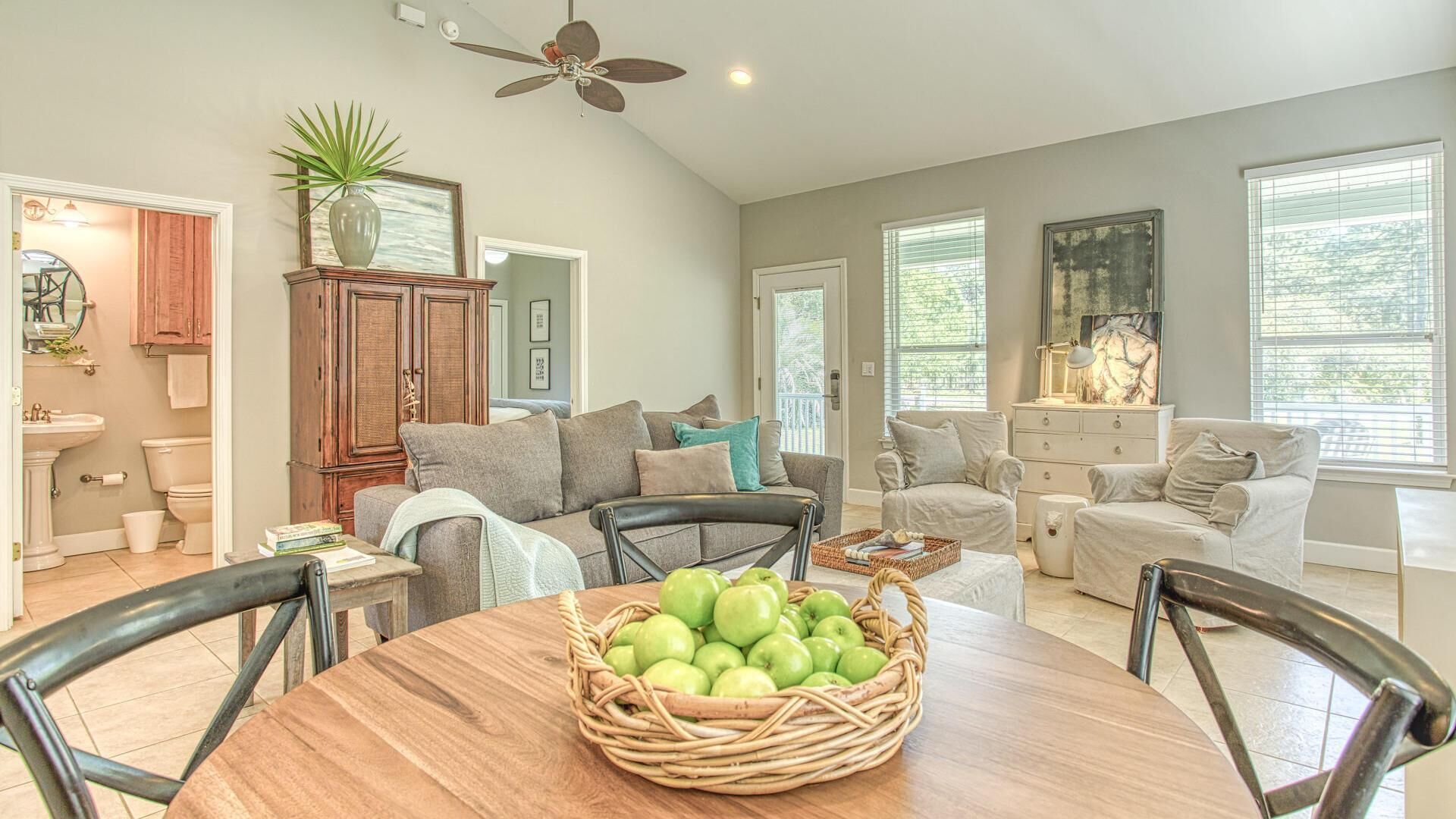 Casa, várias camas (Flip Flop Cottage) | Área de estar