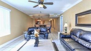 Condo, Multiple Beds, Ocean View (Destin Towers 142) | Living area - Destin Towers 142 (Destin)