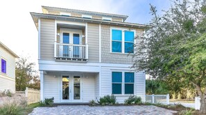 House, Multiple Beds (Hook, Wine, and Sinker) | Exterior detail - Hook, Wine, and Sinker (Santa Rosa Beach)
