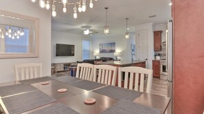 House, Multiple Beds (Hook, Wine, and Sinker) | Dining - Hook, Wine, and Sinker (Santa Rosa Beach)