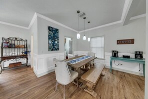 House, Multiple Beds (La Bella Vita) | Dining
