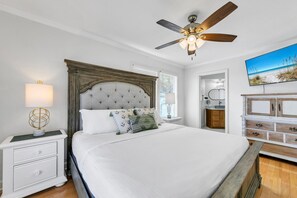 House, Multiple Beds (La Bella Vita) | 3 bedrooms, iron/ironing board, bed sheets