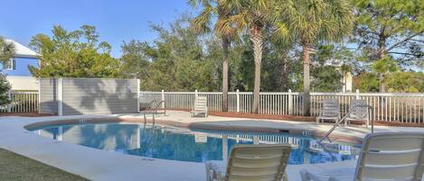 House, Multiple Beds (Seashine and Sunkisses) | Pool