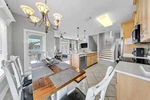 House, Multiple Beds (Seashine and Sunkisses) | Private kitchen | Oven, toaster - Seashine and Sunkisses (Santa Rosa Beach)