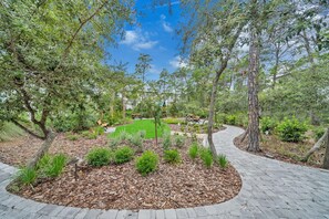 House, Multiple Beds (Shades of Blue) | Property grounds