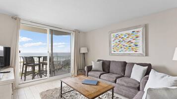Condo, Multiple Beds, Ocean View (Destin on the Gulf 307) | Living area