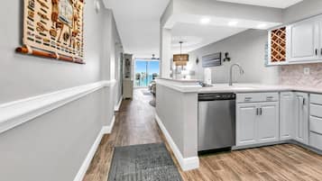 Apartment, Mehrere Betten, Meerblick (Destin on the Gulf 403) | Eigene Küche | Ofen, Toaster