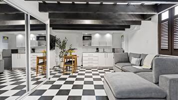 TV, offices