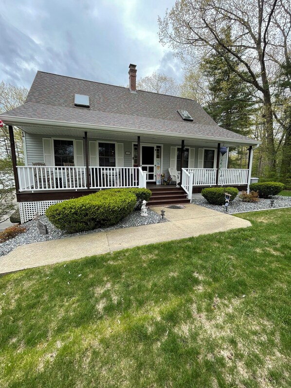 Exterior - Entire house in Wells, ME nestled in a quiet neighborhood a mile from the beach. (Wells)