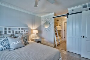 公寓式客房, 多张床, 海洋景观 (Destin Towers 81) | 2 多间卧室、熨斗/熨衣板、免费 WiFi