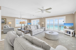 Condo, Multiple Beds, Ocean View (Destin Towers 93) | Living area - Destin Towers 93 (Destin)