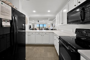 Private kitchen - Aegean 104 (Destin)