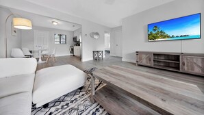 Unclassified image, 5 of 23, button - Lakeworth 2 Bedroom Home Free Parking (Lantana)