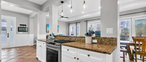 獨棟房屋, 多張床 (Our Destiny in Dunes of Destin) | 私人廚房 | 烤箱、烤麵包機